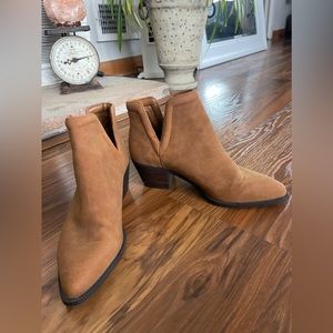 American eagle ankle boots